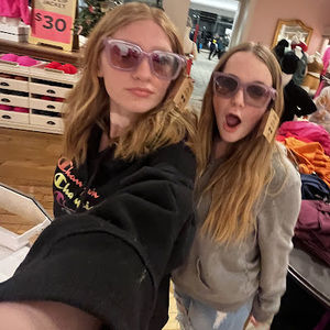 Meet your Posher, Rose